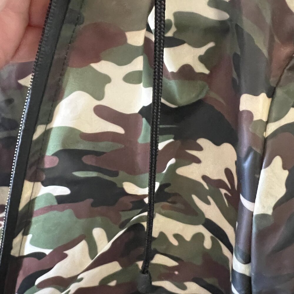 Zara Basic Outerwear Men's Size Small Camo Rain Jacket - Picture 5 of 6